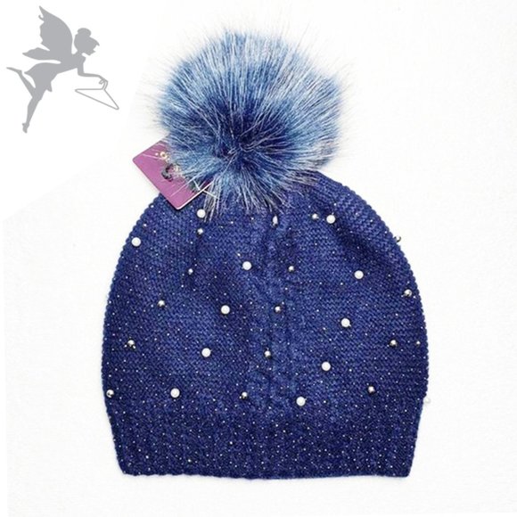 NWT Pearl and rhinestone fleece lined pompon hat - Picture 1 of 4